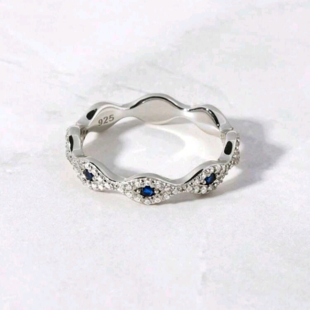 SS 925 Devil's Eye   Elegant Silver Blue  Zirconia  Ring